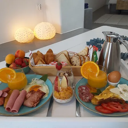 Danae Santorini Отель 4*