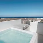 Danae Santorini Oia (Santorini)