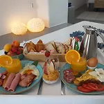 Danae Santorini Hotel 4*