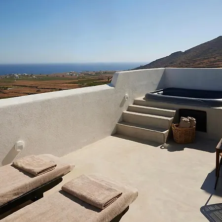 Danae Santorini