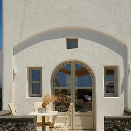 ホテル Danae Santorini 4*