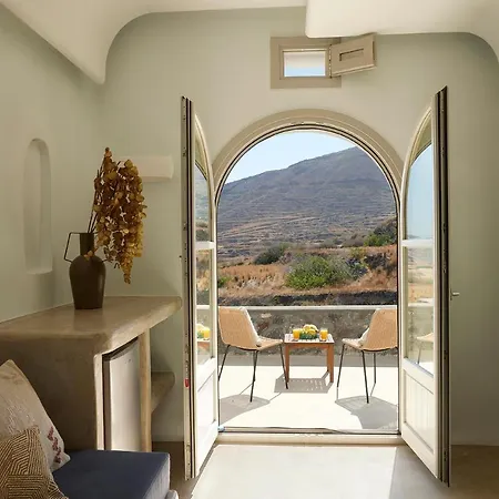 Danae Santorini 4*