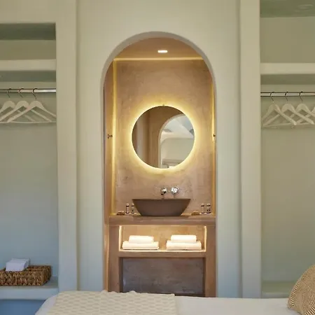 Danae Santorini فندق أويا