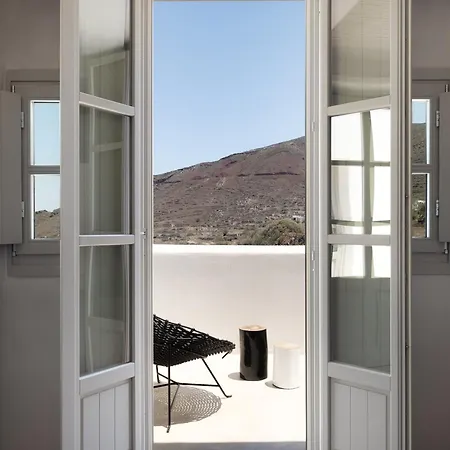 Danae Santorini 4*