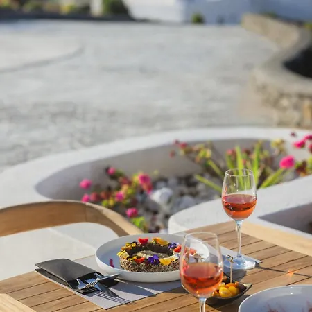 Danae Santorini 4* Oia