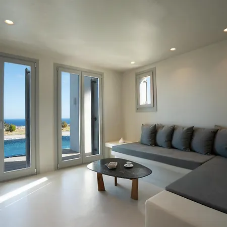 Danae Santorini ホテル