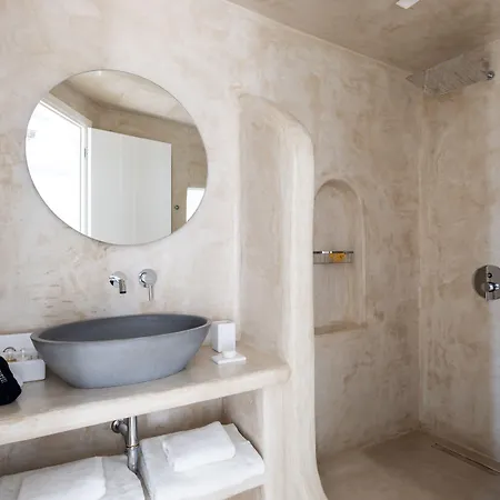 Danae Santorini Oia