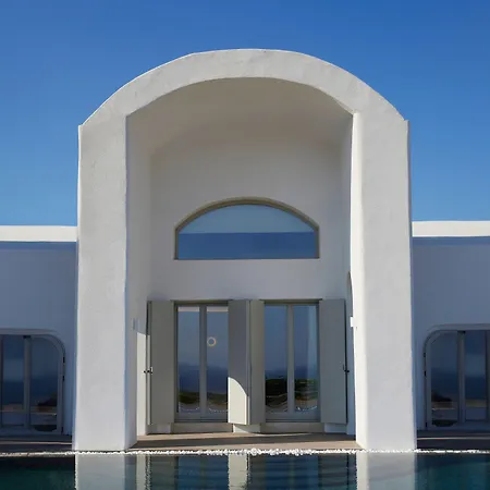 Danae Santorini