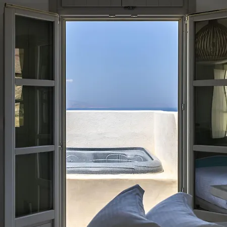Danae Santorini فندق أويا