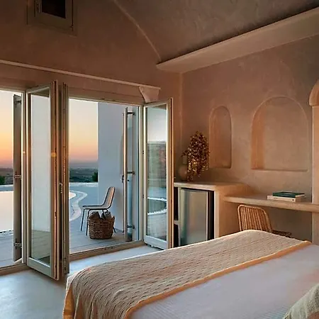 Danae Santorini فندق أويا