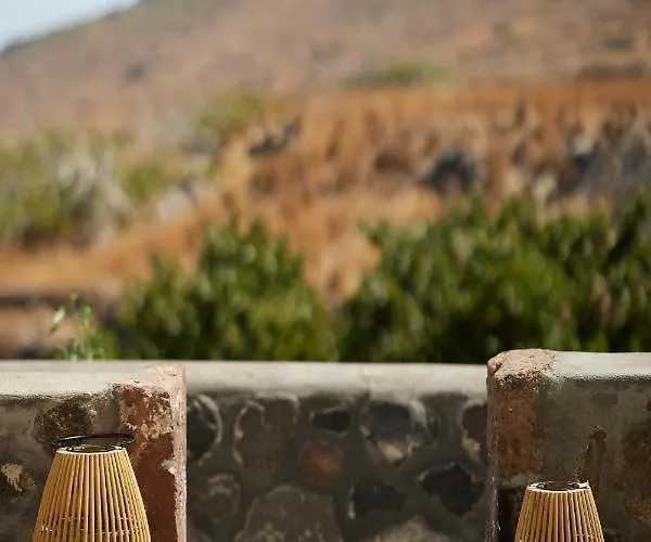 Danae Santorini Otel