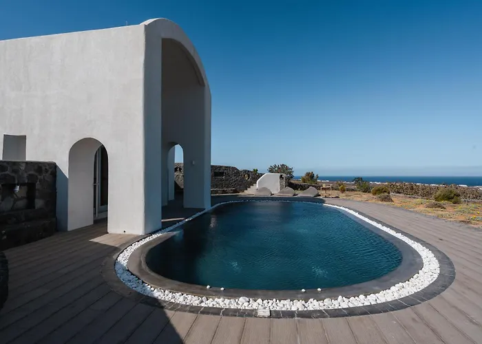 Danae Santorini 4* Oia (Santorini)