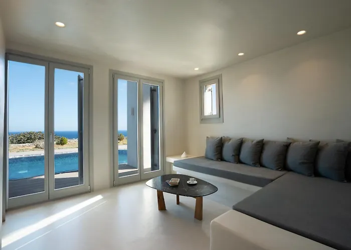 Danae Santorini Otel