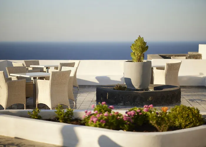 Danae Santorini Otel