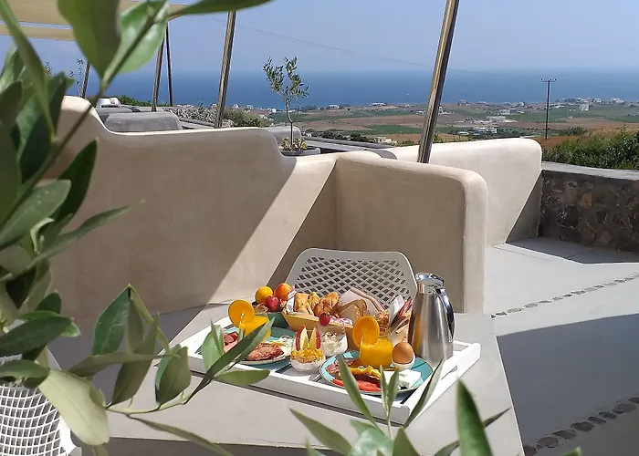 Danae Santorini Otel 4*