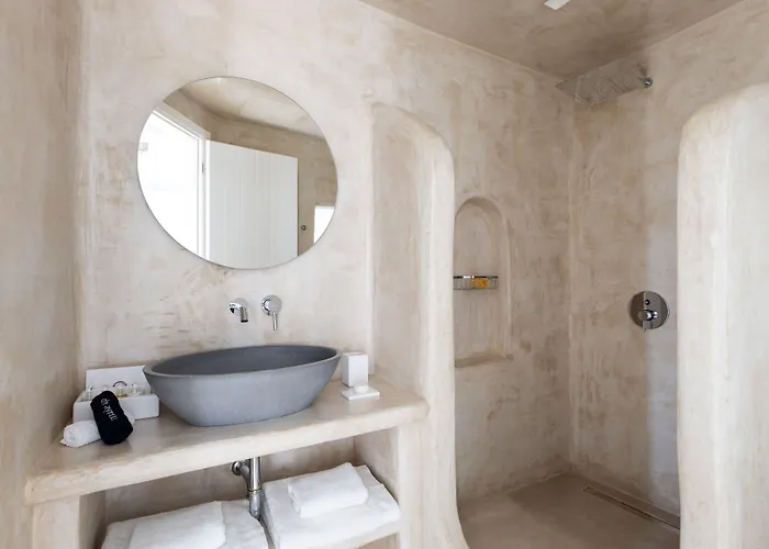 Danae Santorini Oia (Santorini)