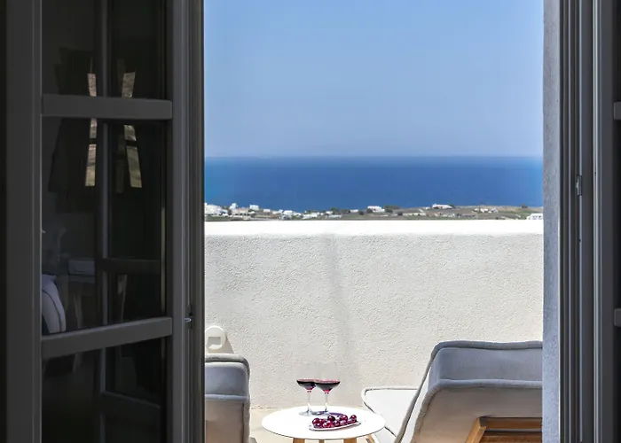 Danae Santorini Otel 4*