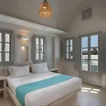 Danae Santorini 4*