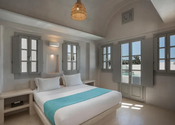 Danae Santorini 4*