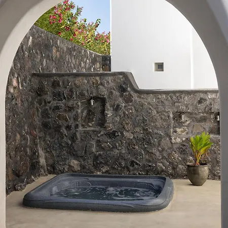 Hotell Danae Santorini 4*