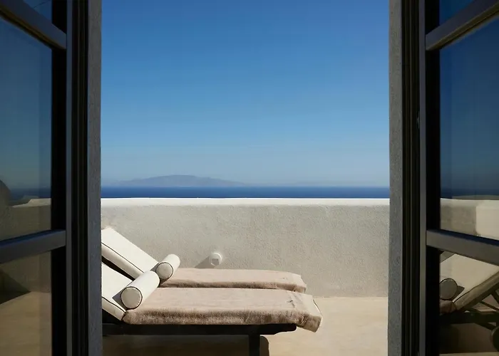 Danae Santorini מלון 4*